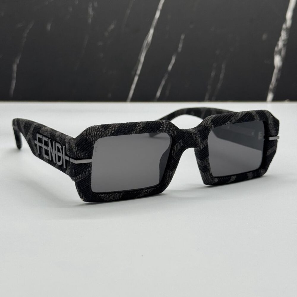 NEW FE40074U 05A FENDI SUNGLASSES BLACK GREY UNISEX EYEWEAR FENDI - Picture 6 of 12
